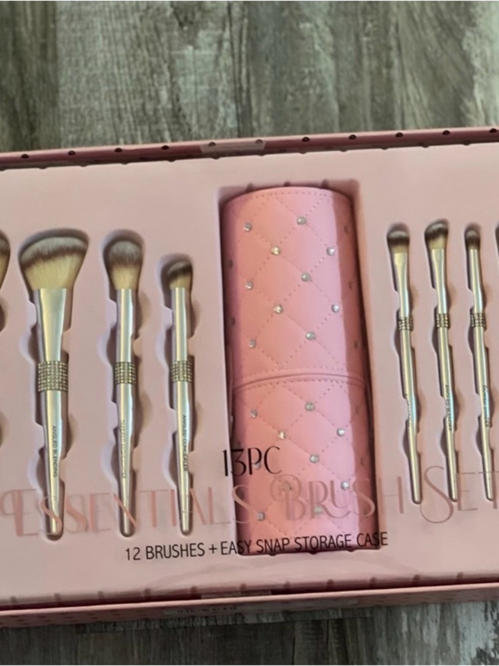 12-Piece Pink Makeup Brush Set with Quilted Snap Storage Case Viral TikTok
